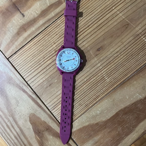 Coach watch - Picture 3 of 3